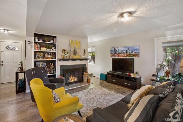 39 S Nome Street, Aurora, CO 80012