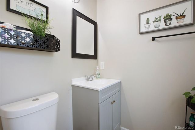 39 S Nome Street, Aurora, CO 80012