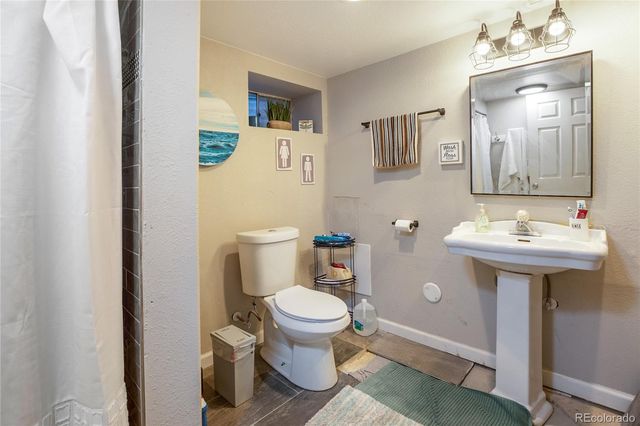 39 S Nome Street, Aurora, CO 80012