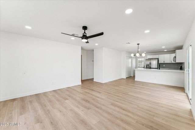 4335 E CONTESSA Street, Mesa, AZ 85205