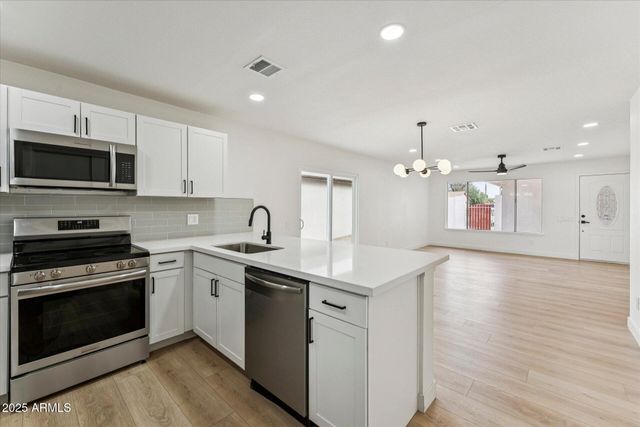 4335 E CONTESSA Street, Mesa, AZ 85205