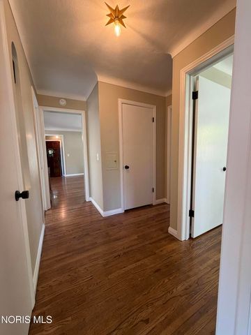 4203 Rugby Drive, Toledo, OH 43614