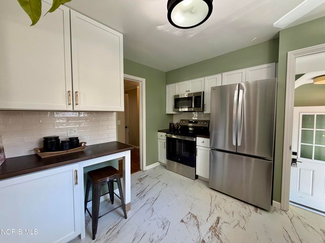 4203 Rugby Drive, Toledo, OH 43614