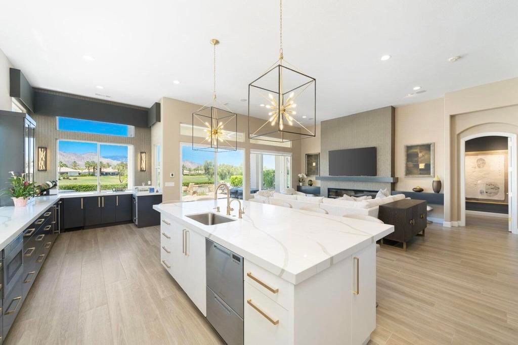 51605 Via Sorrento, La Quinta, CA 92253