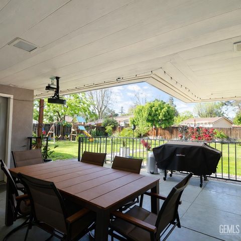 262 Monte Vista Drive, Bakersfield, CA 93305