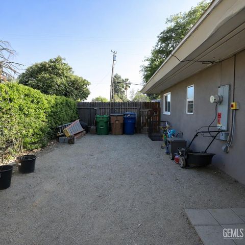262 Monte Vista Drive, Bakersfield, CA 93305
