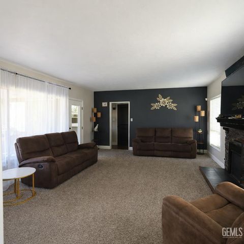 262 Monte Vista Drive, Bakersfield, CA 93305