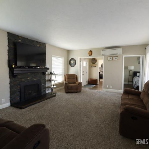 262 Monte Vista Drive, Bakersfield, CA 93305