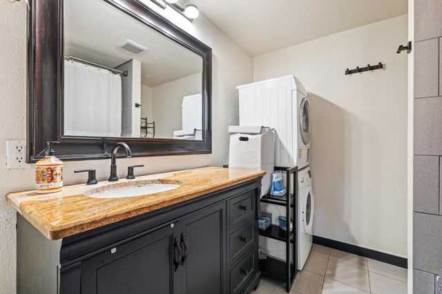 110 Lakewood DR, Burnet, TX 78611