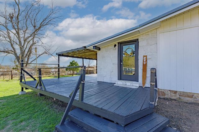 110 Lakewood DR, Burnet, TX 78611