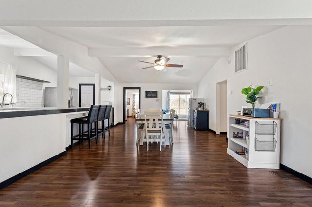 110 Lakewood DR, Burnet, TX 78611