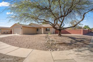 9845 E Banbridge Street, Tucson, AZ 85747
