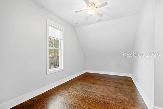 40 Celadon Dr, Ladys Island, SC 29907