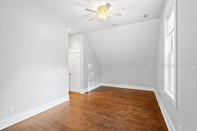 40 Celadon Dr, Ladys Island, SC 29907