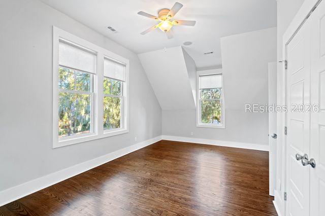 40 Celadon Dr, Ladys Island, SC 29907