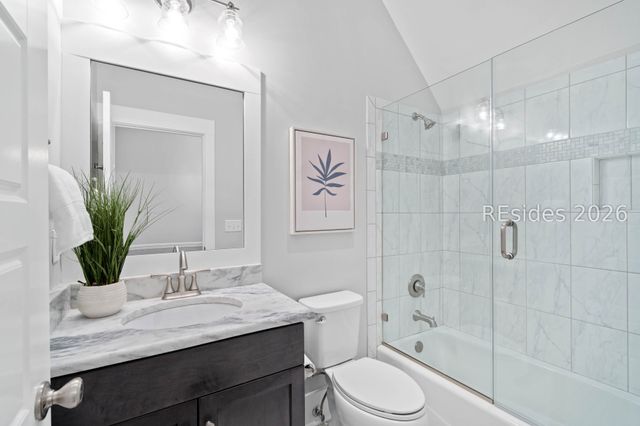 40 Celadon Dr, Ladys Island, SC 29907