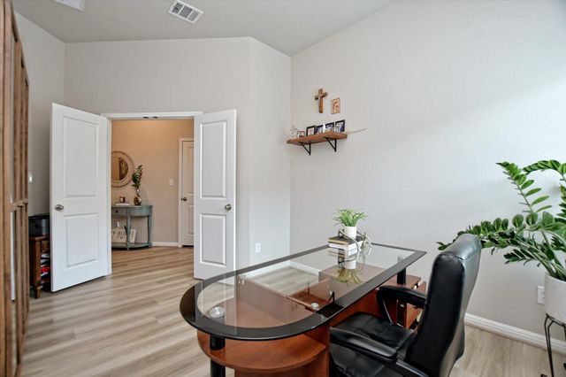 608 Carol DR, Hutto, TX 78634