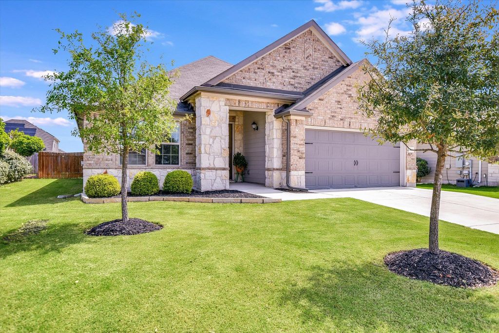 608 Carol DR, Hutto, TX 78634