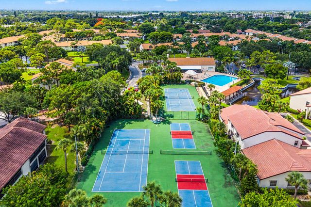 3315 Lucerne Park Drive, Greenacres, FL 33467