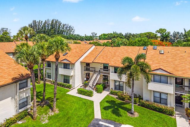 3315 Lucerne Park Drive, Greenacres, FL 33467