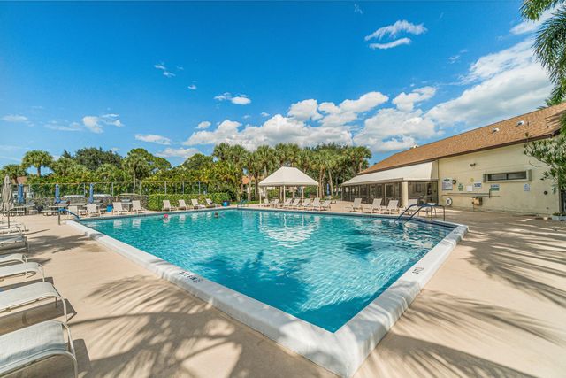 3315 Lucerne Park Drive, Greenacres, FL 33467