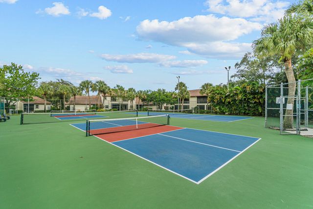 3315 Lucerne Park Drive, Greenacres, FL 33467