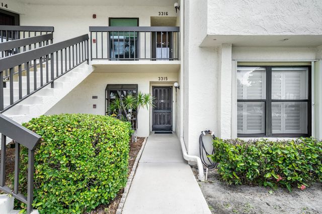 3315 Lucerne Park Drive, Greenacres, FL 33467