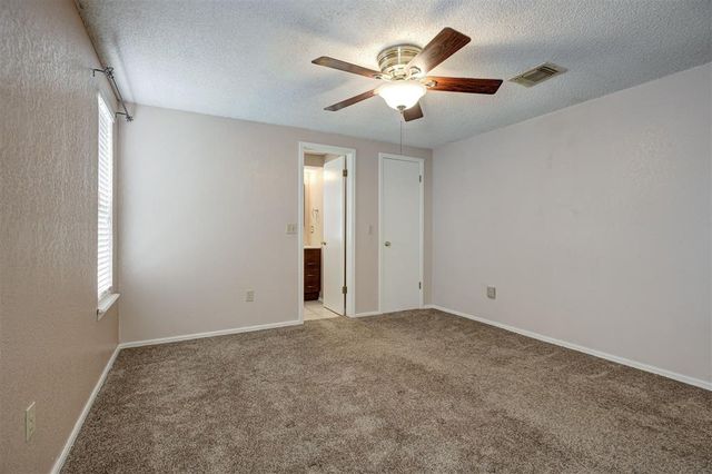 8300 S Drexel Place, Oklahoma City, OK 73159