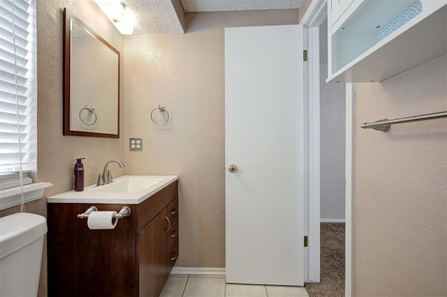 8300 S Drexel Place, Oklahoma City, OK 73159