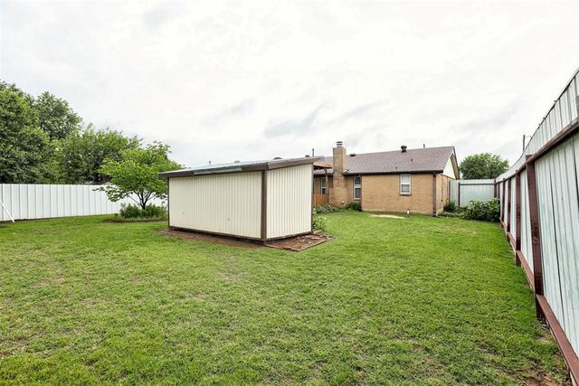 8300 S Drexel Place, Oklahoma City, OK 73159