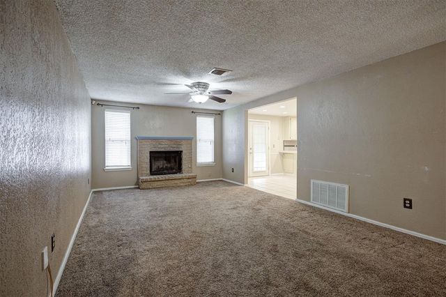 8300 S Drexel Place, Oklahoma City, OK 73159