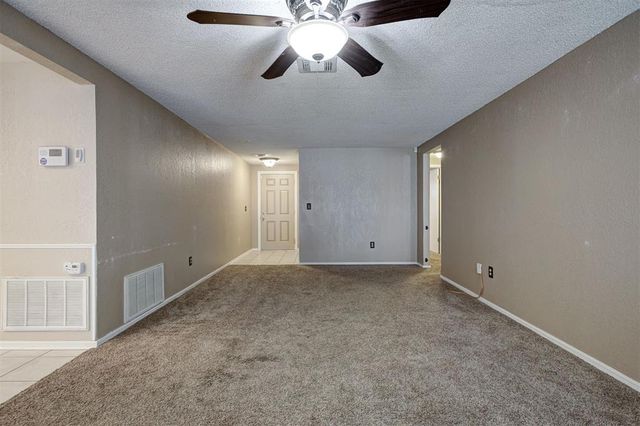8300 S Drexel Place, Oklahoma City, OK 73159