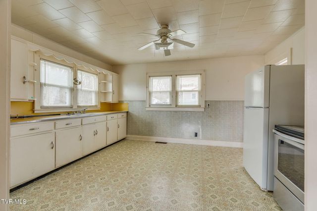 114 Maple Drive, Jonesborough, TN 37659