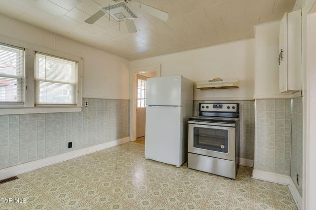 114 Maple Drive, Jonesborough, TN 37659