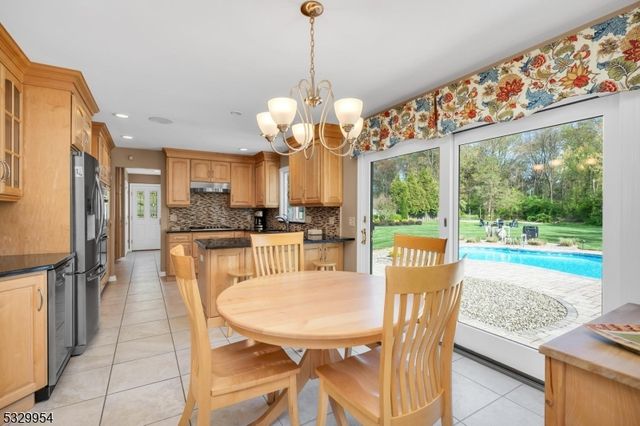 60 Kinnan Way, Bernards Twp., NJ 07920