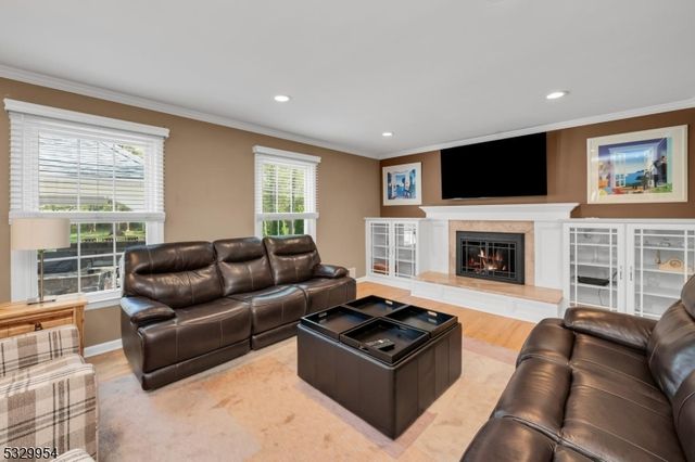 60 Kinnan Way, Bernards Twp., NJ 07920