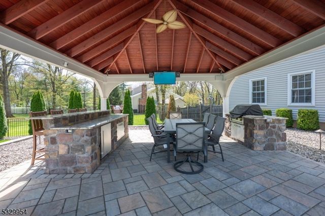 60 Kinnan Way, Bernards Twp., NJ 07920