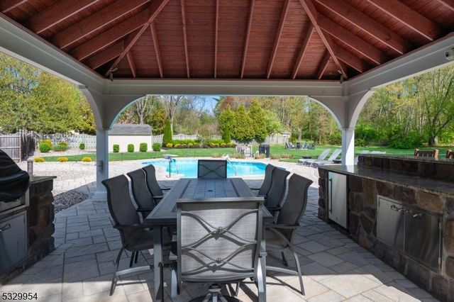 60 Kinnan Way, Bernards Twp., NJ 07920