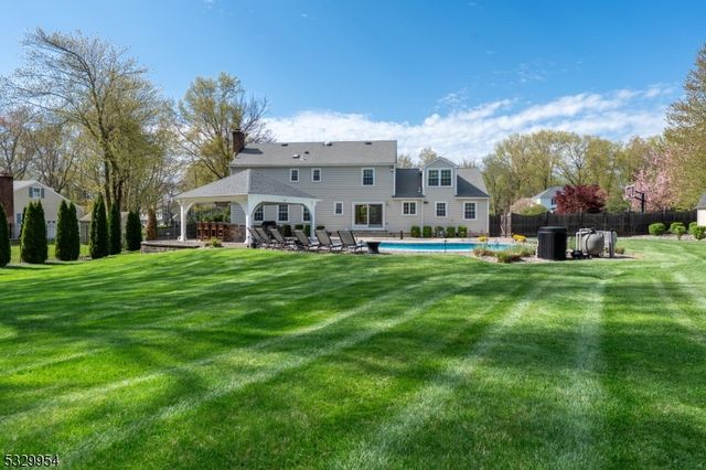 60 Kinnan Way, Bernards Twp., NJ 07920