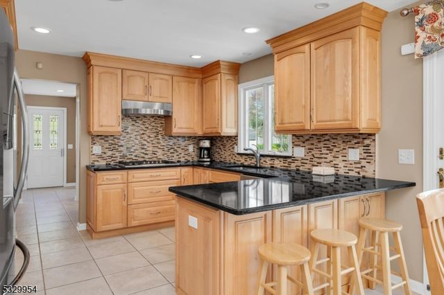 60 Kinnan Way, Bernards Twp., NJ 07920
