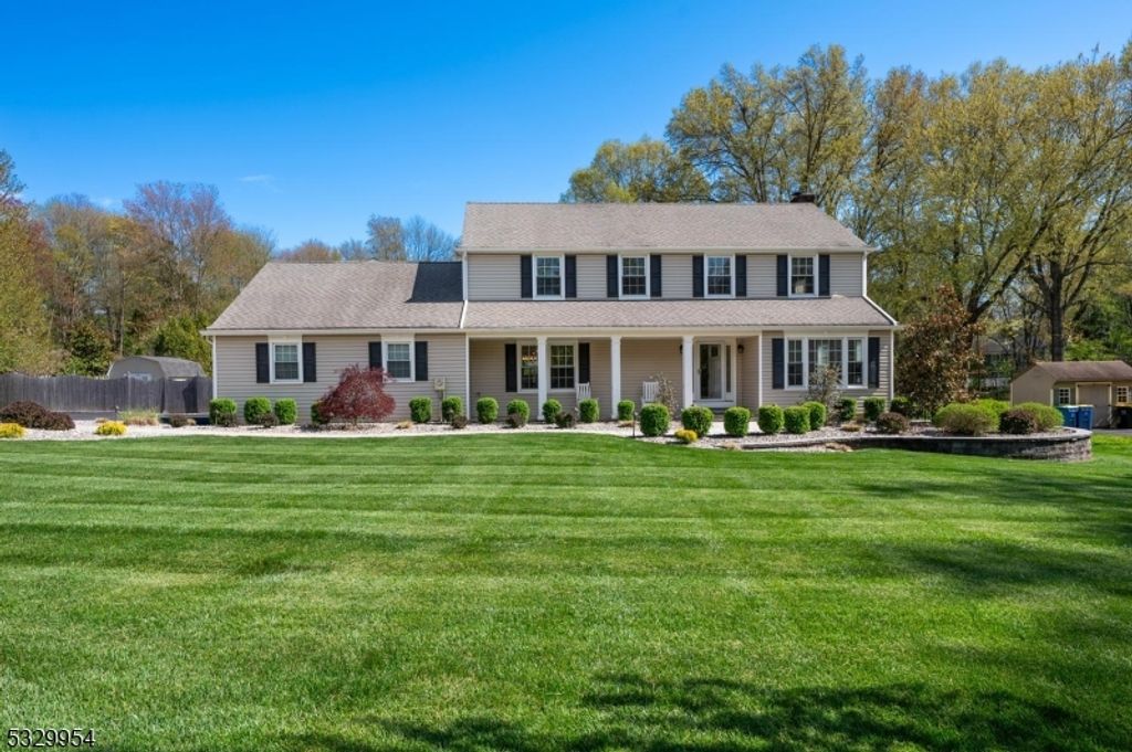60 Kinnan Way, Bernards Twp., NJ 07920