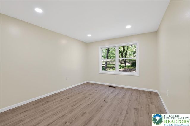 1965 Long Woods, Stroud Twp, PA 18360