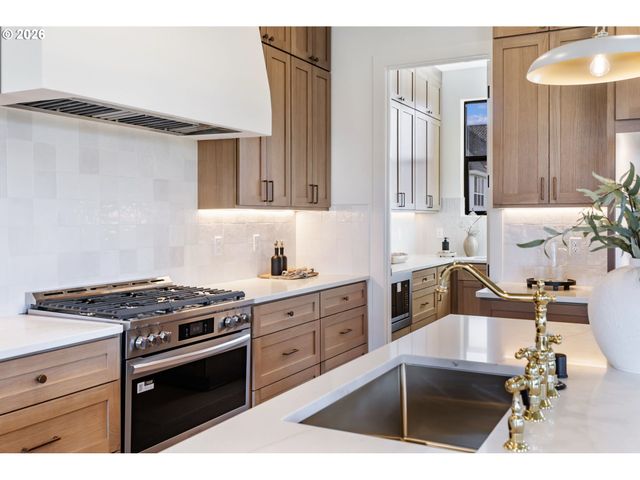 4306 Nw 140TH Way, Vancouver, WA 98685