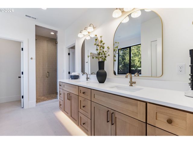 4306 Nw 140TH Way, Vancouver, WA 98685