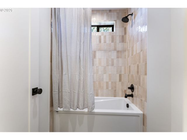 4306 Nw 140TH Way, Vancouver, WA 98685