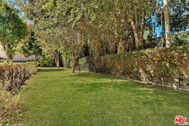 5139 Balboa Boulevard 11, Encino, CA 91316