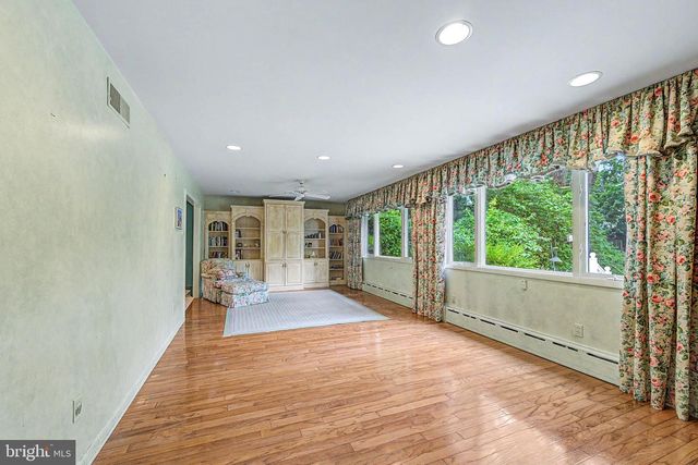 30 EVELYN AVE, Vineland, NJ 08360