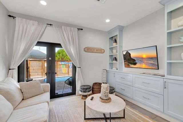 113 S L Street, Lake Worth Beach, FL 33460
