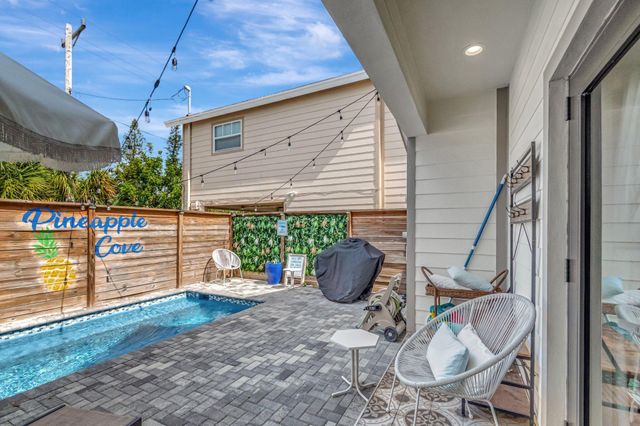 113 S L Street, Lake Worth Beach, FL 33460