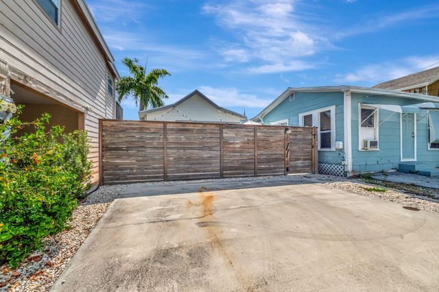 113 S L Street, Lake Worth Beach, FL 33460